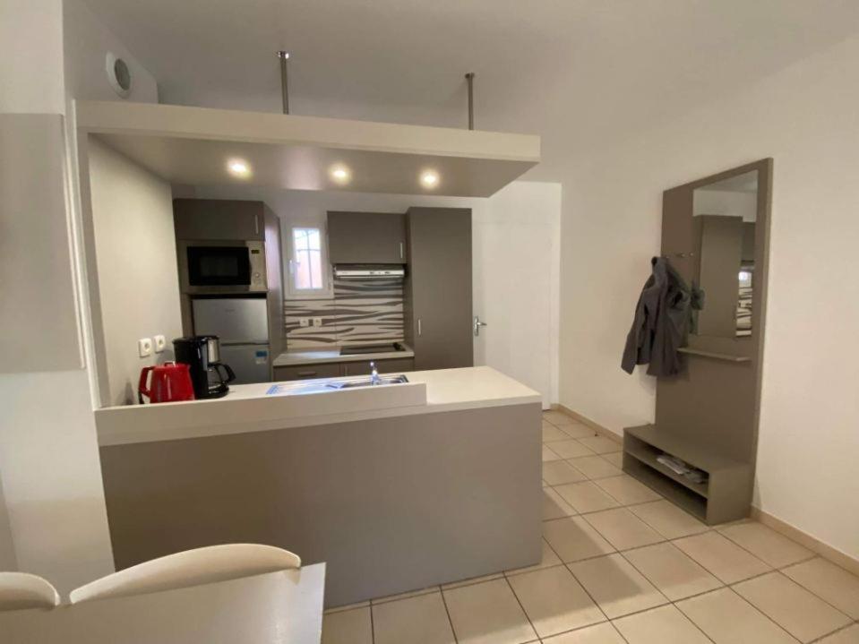 Saint-Tropez En Residence Avec Piscine ภายนอก รูปภาพ