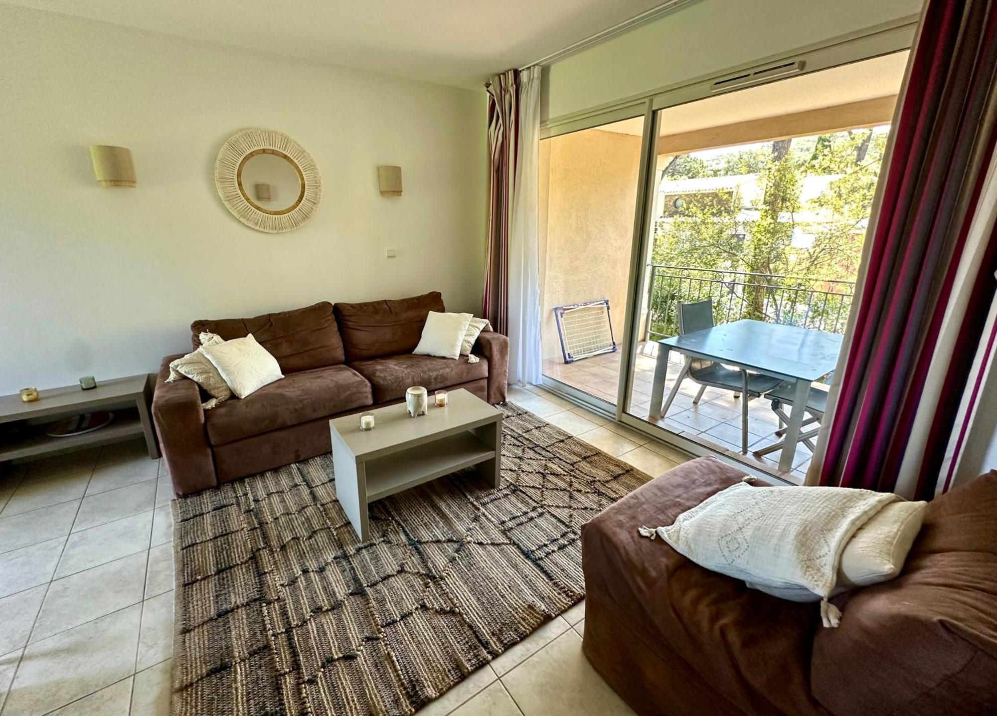 Saint-Tropez En Residence Avec Piscine ภายนอก รูปภาพ