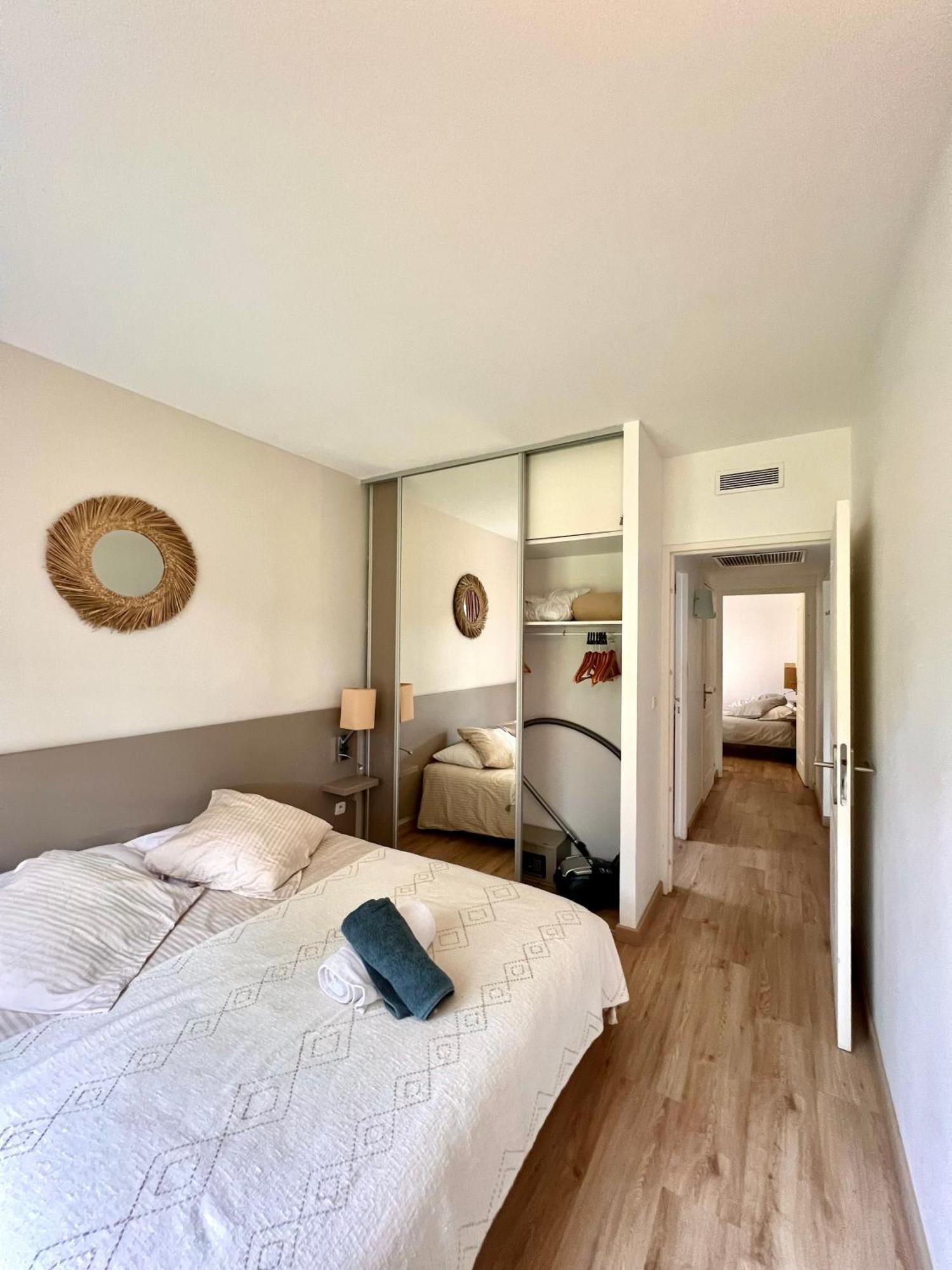Saint-Tropez En Residence Avec Piscine ภายนอก รูปภาพ