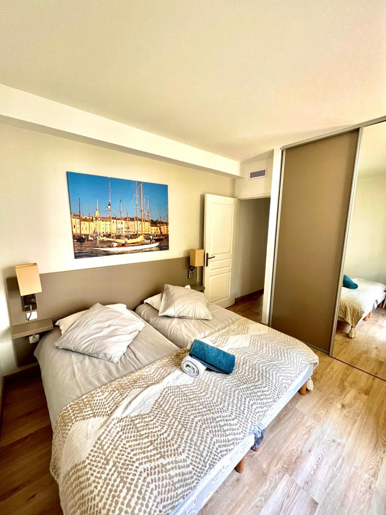 Saint-Tropez En Residence Avec Piscine ภายนอก รูปภาพ