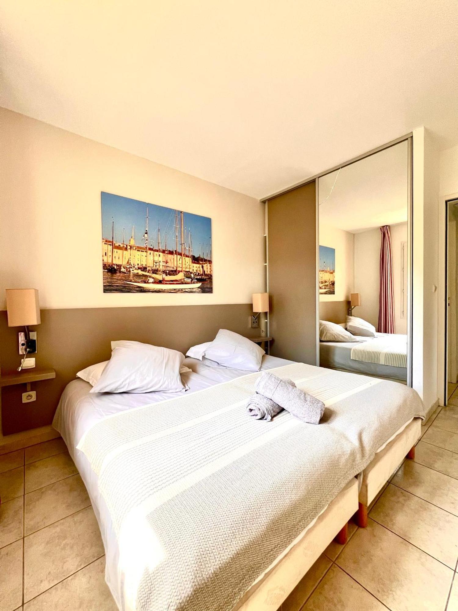 Saint-Tropez En Residence Avec Piscine ภายนอก รูปภาพ