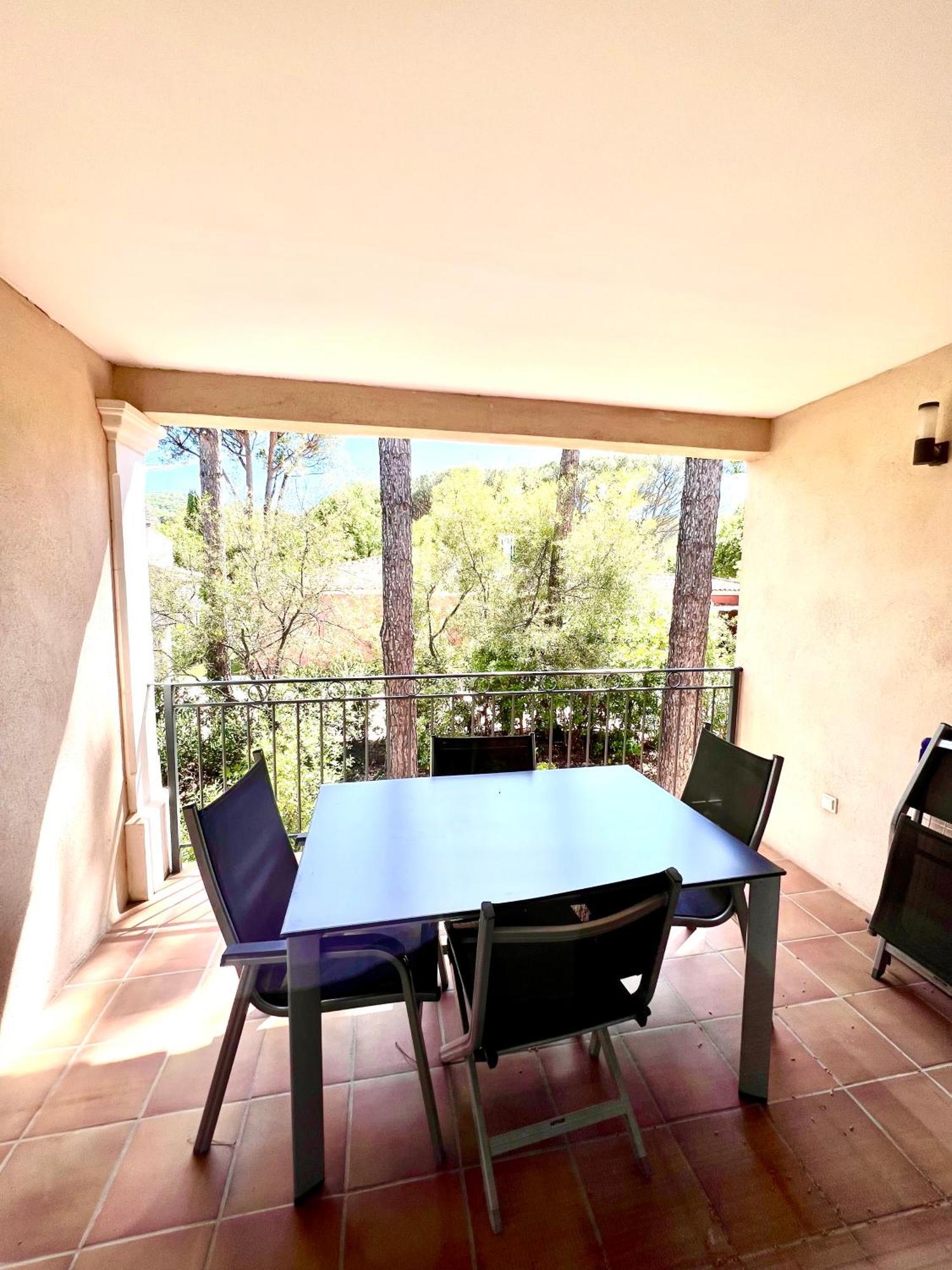 Saint-Tropez En Residence Avec Piscine ภายนอก รูปภาพ